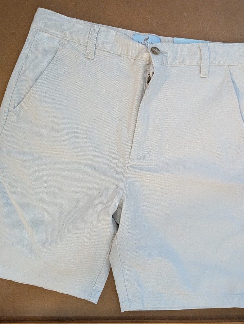 Class Club Youth Flat-Front Cream Chino Shorts Size 16